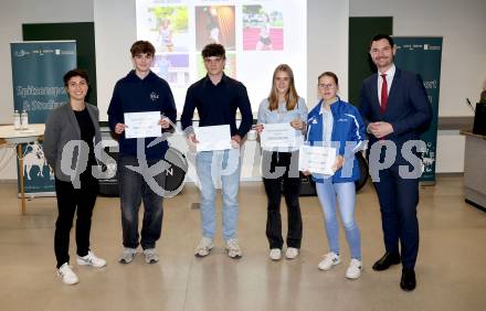 Spitze in Schule und Sport. Nadine Weratschnig, Nino Winkler Karl (Breaking/Breakdance), Jakub Zembaty (Leichtathletik), Hannah Sandrisser (Orientierungslauf), Akissa Liebhard (Leichtathletik).  Klagenfurt, am 16.12.2025.
Foto: Kuess
---
pressefotos, pressefotografie, kuess, qs, qspictures, sport, bild, bilder, bilddatenbank