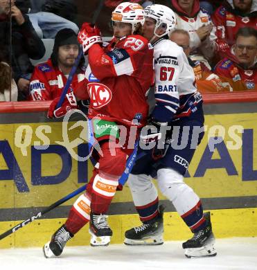 Eishockey ICE Bundesliga.  Winn2day ICE Hockey League. KAC gegen Hydro Fehervar AV 19.  Mario Kempe  (KAC), Donat Horvath   (Fehervar). Klagenfurt, am 16.1.2026
Foto: Kuess
www.qspictures.net
---
pressefotos, pressefotografie, kuess, qs, qspictures, sport, bild, bilder, bilddatenbank