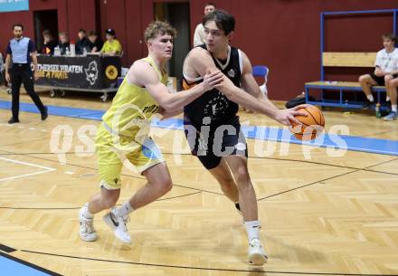 Basketball 2. Liga 2025/2026. Grunddurchgang 15. Runde.  Woerthersee Piraten gegen Vienna United.  Luca Umile (Piraten),  Mathias Mailath-Pokorny (Vienna). Klagenfurt, am 24.1.2026
Foto: Kuess
---
pressefotos, pressefotografie, kuess, qs, qspictures, sport, bild, bilder, bilddatenbank