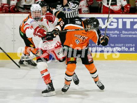 Eishockey AHC Division I.  ESV Ferlach gegen USC Pirates Velden. Marco Steiner   (Ferlach),  Sebastian Hoeffernig  (Velden). Ferlach, am 30.1.2026
Foto: Kuess
www.qspictures.net
---
pressefotos, pressefotografie, kuess, qs, qspictures, sport, bild, bilder, bilddatenbank