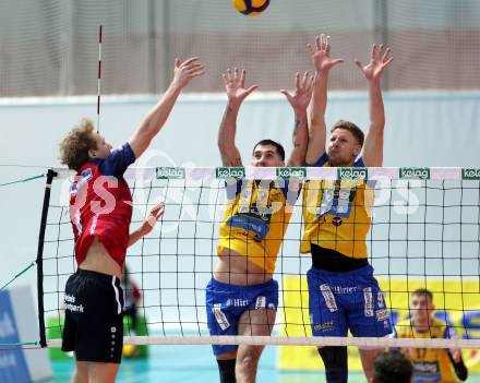Volleyball.  Austrian Volley League Men.  VBK Kelag Woerther-See-Loewen Klagenfurt gegen SK Zadruga Aich/Dob.  Elias Benedikt HOLZINGER  (Woerthersee-Loewen),  Luan WEBER, Nicolai GRABMUELLER (Aich/Dob). Klagenfurt, am 31.1.2026.
Foto: Kuess
www.qspictures.net
---
pressefotos, pressefotografie, kuess, qs, qspictures, sport, bild, bilder, bilddatenbank