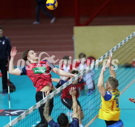 Volleyball.  Austrian Volley League Men.  VBK Kelag Woerther-See-Loewen Klagenfurt gegen SK Zadruga Aich/Dob.  David Marius PETSCHNIG  (Woerthersee-Loewen),   Nicolai GRABMUELLER (Aich/Dob). Klagenfurt, am 31.1.2026.
Foto: Kuess
www.qspictures.net
---
pressefotos, pressefotografie, kuess, qs, qspictures, sport, bild, bilder, bilddatenbank