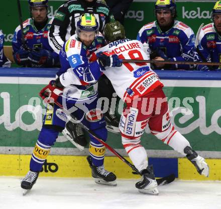 Eishockey ICE Bundesliga.  Winn2day ICE Hockey League. VSV gegen HCB Suedtirol Alperia  Alex Wall  (VSV), Brad Mcclure   (Bozen). Villach, am 28.12.2025.
Foto: Kuess
www.qspictures.net
---
pressefotos, pressefotografie, kuess, qs, qspictures, sport, bild, bilder, bilddatenbank