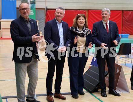Badminton. Oesterreichische Meisterschaften.  Eroeffnung. Guenther Beikam, LH Peter Kaiser.     Klagenfurt, am 30.1.2026
Foto: Kuess
www.qspictures.net
---
pressefotos, pressefotografie, kuess, qs, qspictures, sport, bild, bilder, bilddatenbank