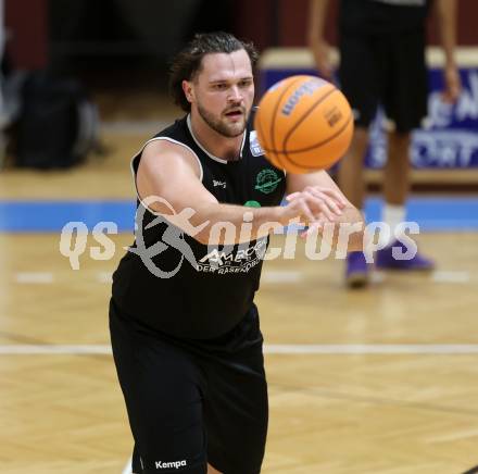 Basketball 2. Liga 2025/2026. Grunddurchgang 17. Runde.  KOS Celovec gegen Union Deutsch Wagram Alligators.  Harald Schmitt (UDW Alligators). Klagenfurt, am 7.2.2026
Foto: Kuess
---
pressefotos, pressefotografie, kuess, qs, qspictures, sport, bild, bilder, bilddatenbank