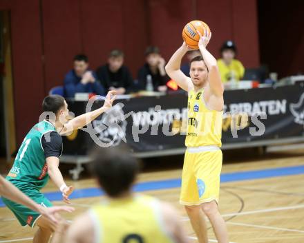 Basketball 2. Liga 2025/2026. Grunddurchgang 18. Runde.  Woerthersee Piraten gegen Future Team Steiermark.   Jan-Arne Apschner (Piraten),  Benjamin Jugovic (Steiermark). Klagenfurt, am 14.2.2026
Foto: Kuess
---
pressefotos, pressefotografie, kuess, qs, qspictures, sport, bild, bilder, bilddatenbank