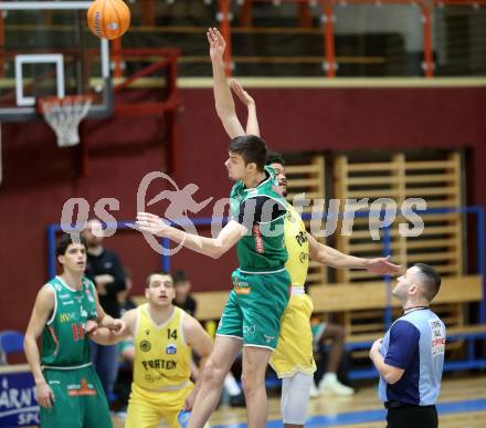 Basketball 2. Liga 2025/2026. Grunddurchgang 18. Runde.  Woerthersee Piraten gegen Future Team Steiermark.  Marcus Holyfield  (Piraten),  Zalan Vincze (Steiermark). Klagenfurt, am 14.2.2026
Foto: Kuess
---
pressefotos, pressefotografie, kuess, qs, qspictures, sport, bild, bilder, bilddatenbank