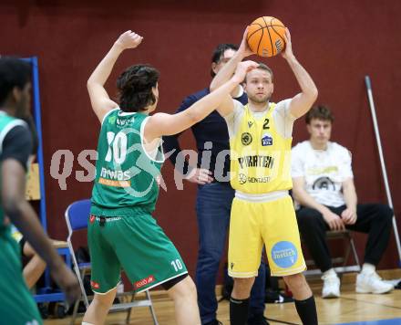 Basketball 2. Liga 2025/2026. Grunddurchgang 18. Runde.  Woerthersee Piraten gegen Future Team Steiermark.  Tim Huber  (Piraten),  Moritz Mogg (Steiermark). Klagenfurt, am 14.2.2026
Foto: Kuess
---
pressefotos, pressefotografie, kuess, qs, qspictures, sport, bild, bilder, bilddatenbank