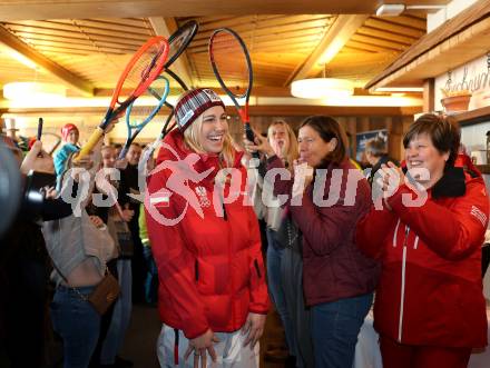 Snowboard. Empfang Silbermedaillengewinnerin bei Olympia Sabine Payer.  Sabine Payer, . Simonhoehe,  am 15.2.2026.
Foto: Kuess
www.qspictures.net
---
pressefotos, pressefotografie, kuess, qs, qspictures, sport, bild, bilder, bilddatenbank