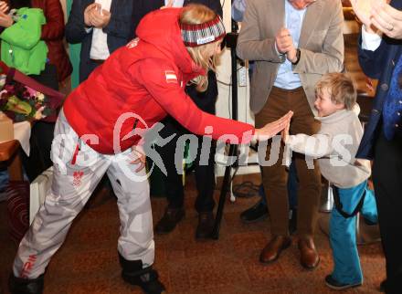 Snowboard. Empfang Silbermedaillengewinnerin bei Olympia Sabine Payer.  Sabine Payer, . Simonhoehe,  am 15.2.2026.
Foto: Kuess
www.qspictures.net
---
pressefotos, pressefotografie, kuess, qs, qspictures, sport, bild, bilder, bilddatenbank