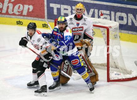 Eishockey ICE Bundesliga.  Winn2day ICE Hockey League. VSV gegen Pioneers Vorarlberg.   Joel Teasdale  (VSV),  Roni Allen, David Madlener   (Vorarlberg). Villach, am 22.2.2026.
Foto: Kuess
www.qspictures.net
---
pressefotos, pressefotografie, kuess, qs, qspictures, sport, bild, bilder, bilddatenbank