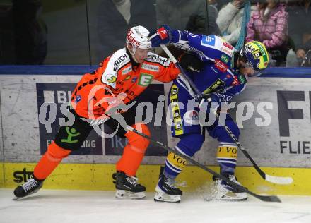 Eishockey ICE Bundesliga.  Winn2day ICE Hockey League. VSV gegen Graz99ers  Kevin Hancock  (VSV), Tim Harnisch   (Graz). Villach, am 30.12.2025.
Foto: Kuess
www.qspictures.net
---
pressefotos, pressefotografie, kuess, qs, qspictures, sport, bild, bilder, bilddatenbank