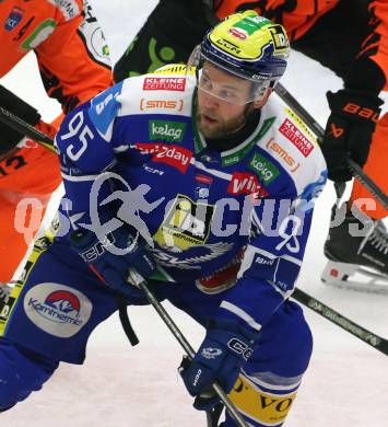 Eishockey ICE Bundesliga.  Winn2day ICE Hockey League. VSV gegen Graz99ers  Mark Katic  (VSV). Villach, am 30.12.2025.
Foto: Kuess
www.qspictures.net
---
pressefotos, pressefotografie, kuess, qs, qspictures, sport, bild, bilder, bilddatenbank