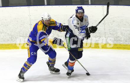 Eishockey AHC Division I. Althofen gegen Steindorf.  Maximilian Isopp (Althofen),  Benjamin Petrik  (Steindorf). Althofen, am 3.1.2026.
Foto: Kuess
www.qspictures.net
---
pressefotos, pressefotografie, kuess, qs, qspictures, sport, bild, bilder, bilddatenbank