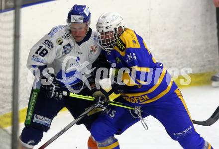 Eishockey AHC Division I. Althofen gegen Steindorf.  Christoph Duller (Althofen),   Martin Pewal  (Steindorf). Althofen, am 3.1.2026.
Foto: Kuess
www.qspictures.net
---
pressefotos, pressefotografie, kuess, qs, qspictures, sport, bild, bilder, bilddatenbank