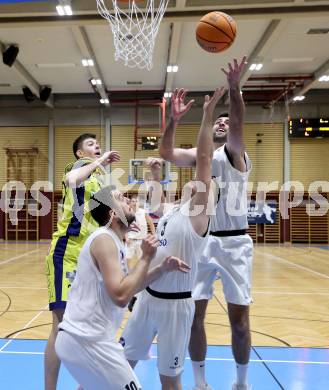 Basketball 2. Liga 2025/2026. Grunddurchgang 20. Runde.  KOS gegen Future Team Steiermark.  Jernej Andolsek Heine , Marin Sliskovic  (KOS),  Zalan Vincze (Steiermark). Klagenfurt, am 28.2.2026
Foto: Kuess
---
pressefotos, pressefotografie, kuess, qs, qspictures, sport, bild, bilder, bilddatenbank
