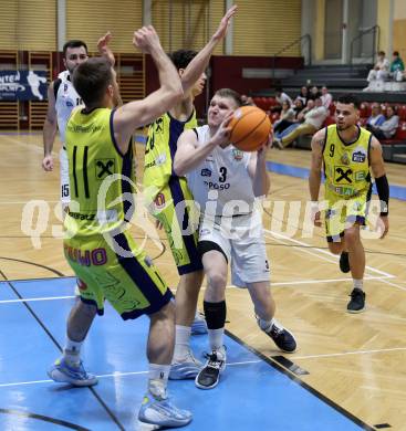Basketball 2. Liga 2025/2026. Grunddurchgang 20. Runde.  KOS gegen Future Team Steiermark.   Jernej Andolsek Heine  (KOS),  Niklas Michel (Steiermark). Klagenfurt, am 28.2.2026
Foto: Kuess
---
pressefotos, pressefotografie, kuess, qs, qspictures, sport, bild, bilder, bilddatenbank