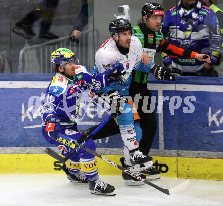 Eishockey ICE Bundesliga.  Winn2day ICE Hockey League. VSV gegen Black Wings Linz. Kevin Hancock    (VSV),   Yohann Auviti  (Linz). Villach, am 4.3.2026.
Foto: Kuess
www.qspictures.net
---
pressefotos, pressefotografie, kuess, qs, qspictures, sport, bild, bilder, bilddatenbank