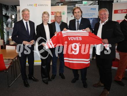 Verleihung des Gro&Atilde;�en Goldenen Ehrenzeichens an Landeshauptmann a.D. Franz Voves.  LH Peter Kaiser, LHStv.in Gaby Schaunig,  Dieter Kalt, Franz Voves, Alt-LH Gerhard Doerfler
---
pressefotos, pressefotografie, kuess, qs, qspictures, sport, bild, bilder, bilddatenbank