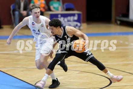Basketball 2. Liga 2025/2026. Grunddurchgang 21. Runde.  KOS gegen Woerthersee Piraten.    Samuel Seher (KOS),  Marcus Holyfield (Piraten). Klagenfurt, am 8.3.2026
Foto: Kuess
---
pressefotos, pressefotografie, kuess, qs, qspictures, sport, bild, bilder, bilddatenbank