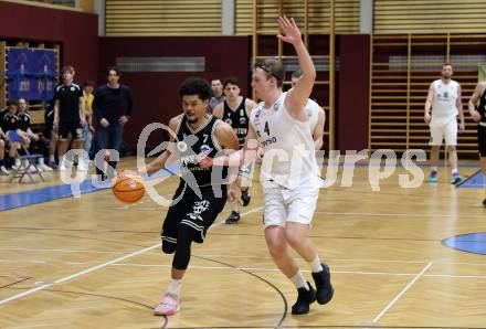 Basketball 2. Liga 2025/2026. Grunddurchgang 21. Runde.  KOS gegen Woerthersee Piraten.    Samuel Seher (KOS),  Marcus Holyfield (Piraten). Klagenfurt, am 8.3.2026
Foto: Kuess
---
pressefotos, pressefotografie, kuess, qs, qspictures, sport, bild, bilder, bilddatenbank
