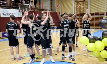 Basketball 2. Liga 2025/2026. Grunddurchgang 21. Runde.  KOS gegen Woerthersee Piraten.    Jubel  (Piraten). Klagenfurt, am 8.3.2026
Foto: Kuess
---
pressefotos, pressefotografie, kuess, qs, qspictures, sport, bild, bilder, bilddatenbank