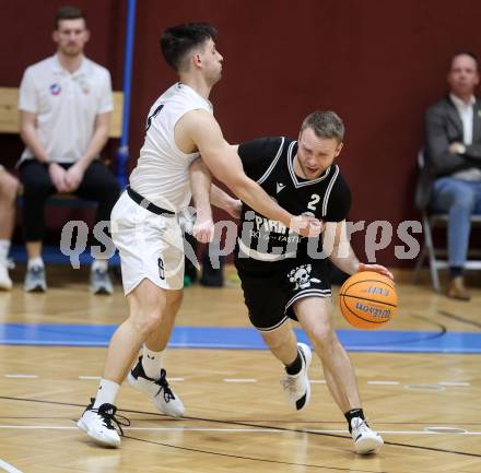 Basketball 2. Liga 2025/2026. Grunddurchgang 21. Runde.  KOS gegen Woerthersee Piraten.    Jure Bavdek (KOS), Tim Huber  (Piraten). Klagenfurt, am 8.3.2026
Foto: Kuess
---
pressefotos, pressefotografie, kuess, qs, qspictures, sport, bild, bilder, bilddatenbank