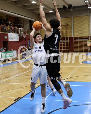 Basketball 2. Liga 2025/2026. Grunddurchgang 21. Runde.  KOS gegen Woerthersee Piraten.    Jure Bavdek (KOS),  Marcus Holyfield (Piraten). Klagenfurt, am 8.3.2026
Foto: Kuess
---
pressefotos, pressefotografie, kuess, qs, qspictures, sport, bild, bilder, bilddatenbank