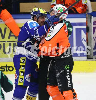 Eishockey ICE Bundesliga.  Winn2day ICE Hockey League. VSV gegen Graz99ers.   Nick Hutchison  (VSV),  Korbinian Holzer  (Graz). Villach, am 12.3.2026..
Foto: Kuess
www.qspictures.net
---
pressefotos, pressefotografie, kuess, qs, qspictures, sport, bild, bilder, bilddatenbank