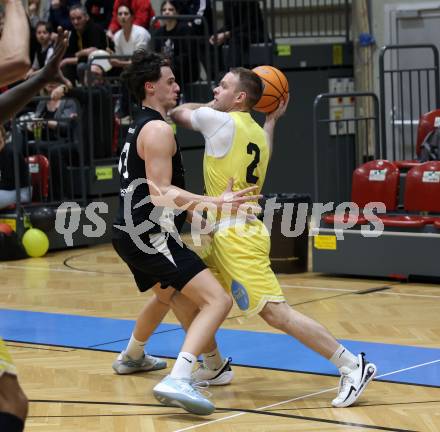 Basketball 2. Liga 2025/2026. Grunddurchgang 22. Runde.   Woerthersee Piraten gegen RAIDERS Tirol.   Tim Huber (Piraten),  Marko Spasojevic (Tirol). Klagenfurt, am 14.3.2026
Foto: Kuess
---
pressefotos, pressefotografie, kuess, qs, qspictures, sport, bild, bilder, bilddatenbank