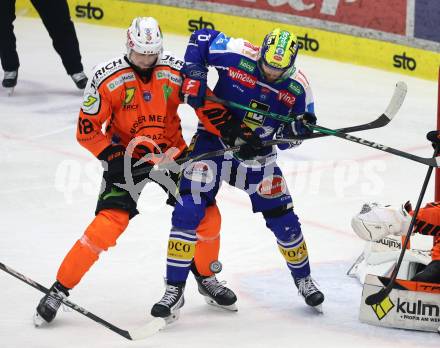 Eishockey ICE Bundesliga.  Winn2day ICE Hockey League. VSV gegen Graz99ers.  Maximilian Rebernig  (VSV),   Paul Stapelfeldt (Graz). Villach, am 17.3.2026..
Foto: Kuess
www.qspictures.net
---
pressefotos, pressefotografie, kuess, qs, qspictures, sport, bild, bilder, bilddatenbank